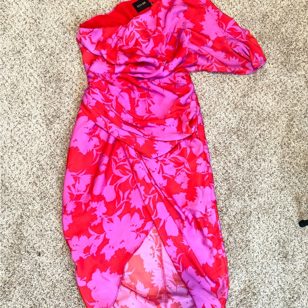 DO+BE Vibrant Red and Pink One Shoulder Dress